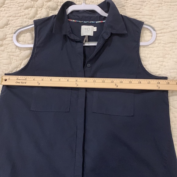 Anthropologie HD in Paris Navy Blue button down hi-low sleeveless tunic, size 8 - Picture 8 of 10
